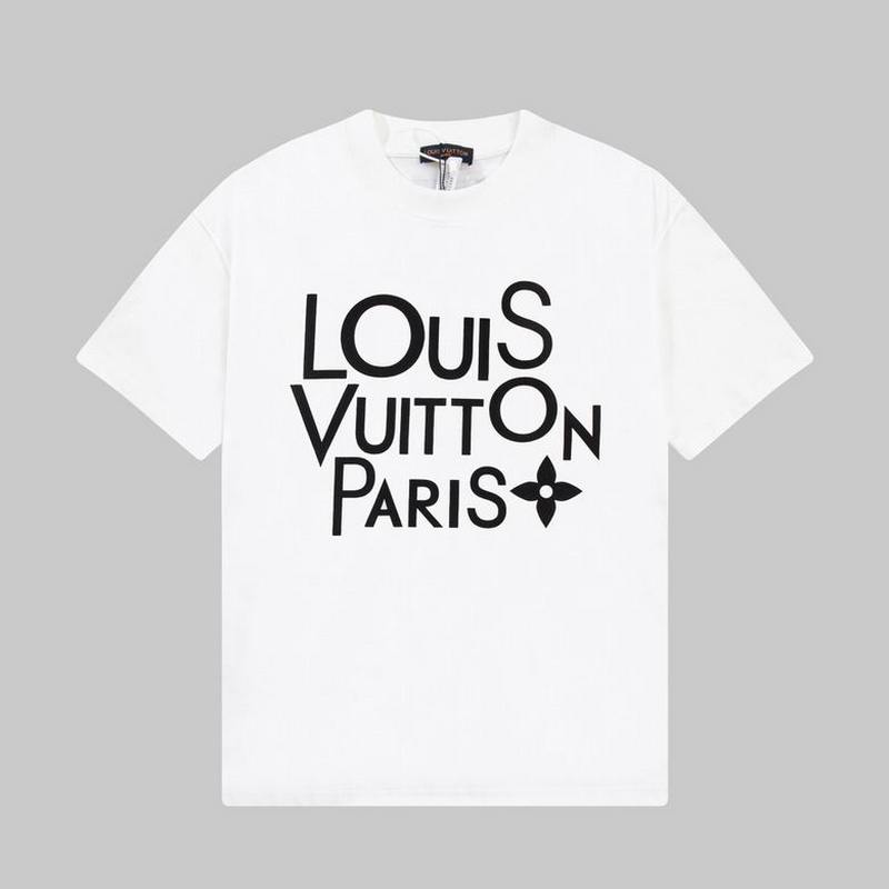 Louis Vuitton Men's T-shirts 50